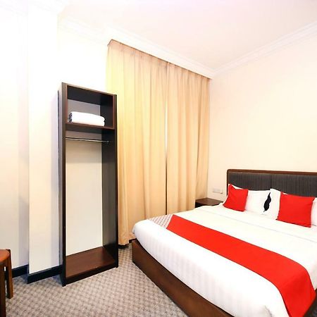 Oyo 750 Comfort Hotel Kota Kinabalu Exterior foto