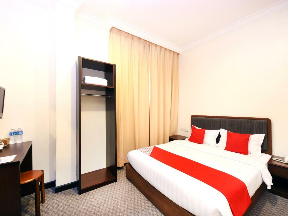 Oyo 750 Comfort Hotel Kota Kinabalu Exterior foto
