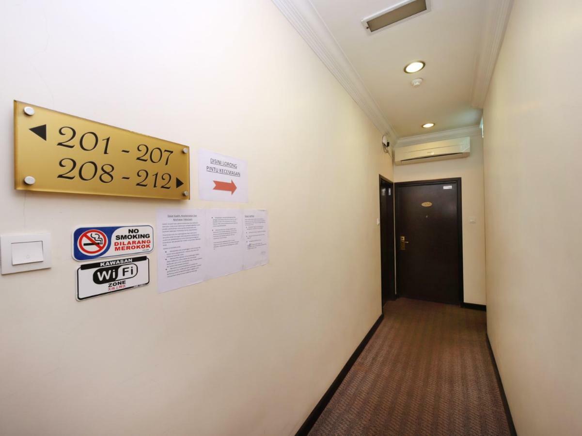 Oyo 750 Comfort Hotel Kota Kinabalu Exterior foto