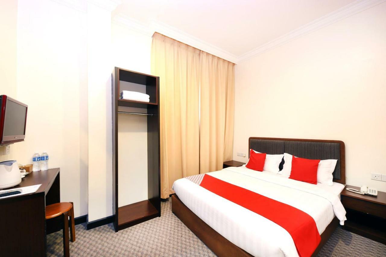 Oyo 750 Comfort Hotel Kota Kinabalu Exterior foto