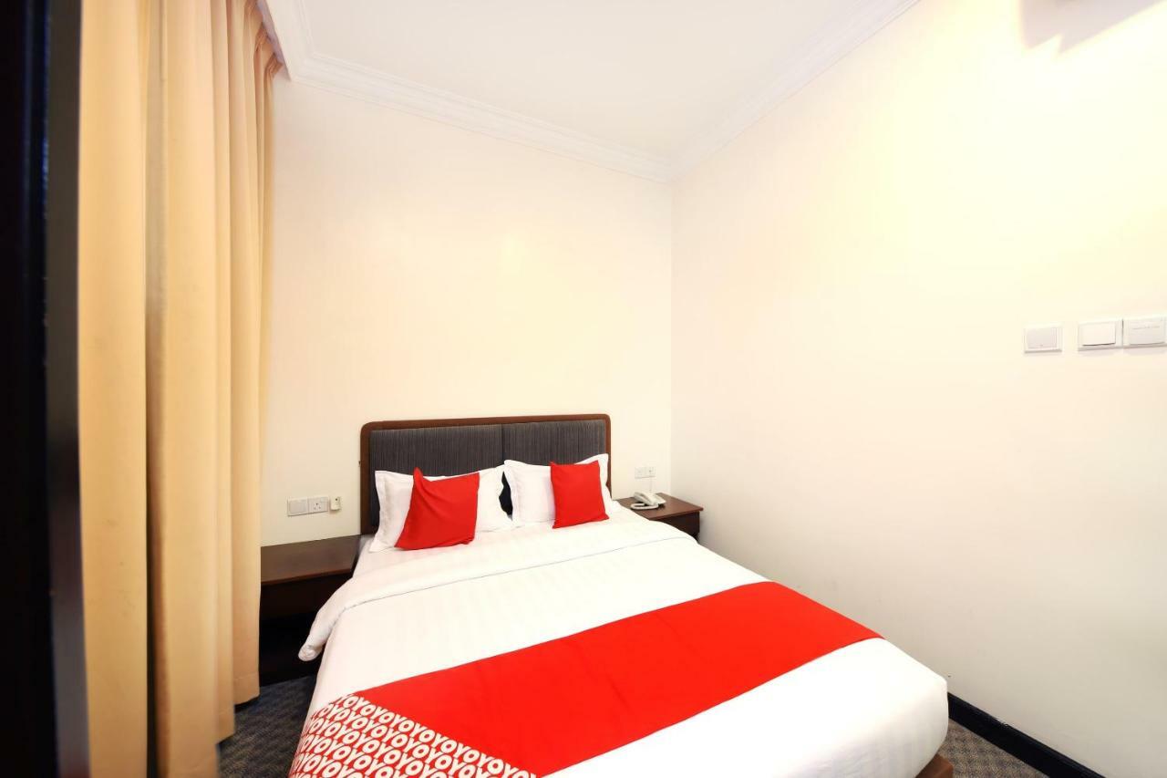 Oyo 750 Comfort Hotel Kota Kinabalu Exterior foto