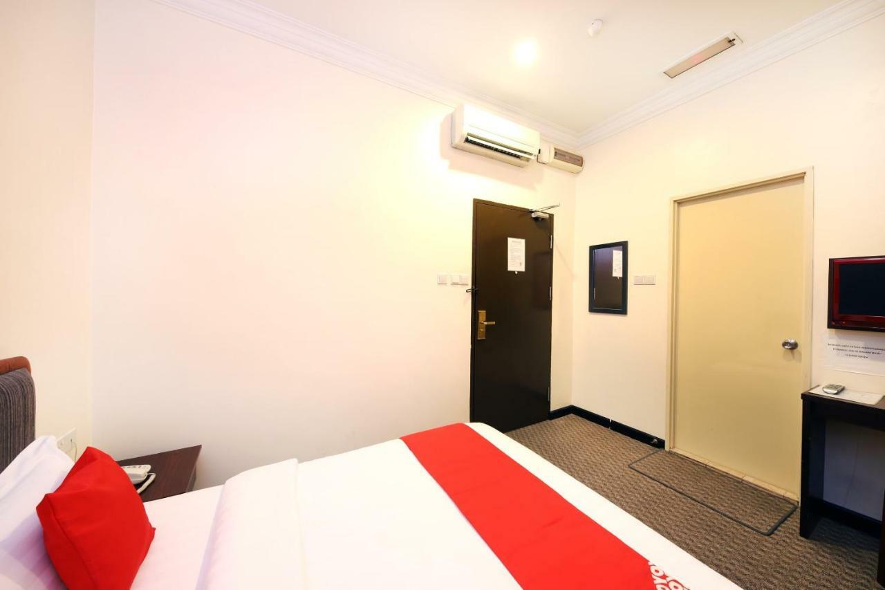 Oyo 750 Comfort Hotel Kota Kinabalu Exterior foto